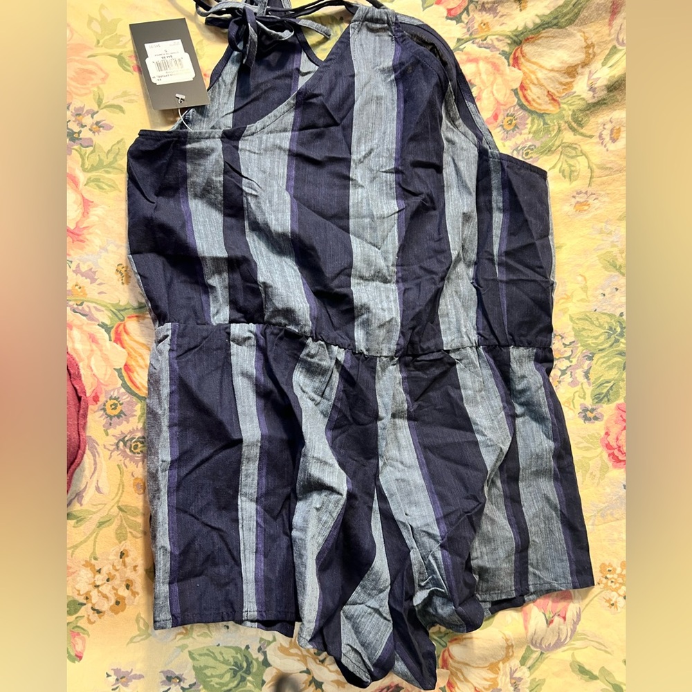 Hurley Navy and Gray Striped Romper - Picture 6 of 11